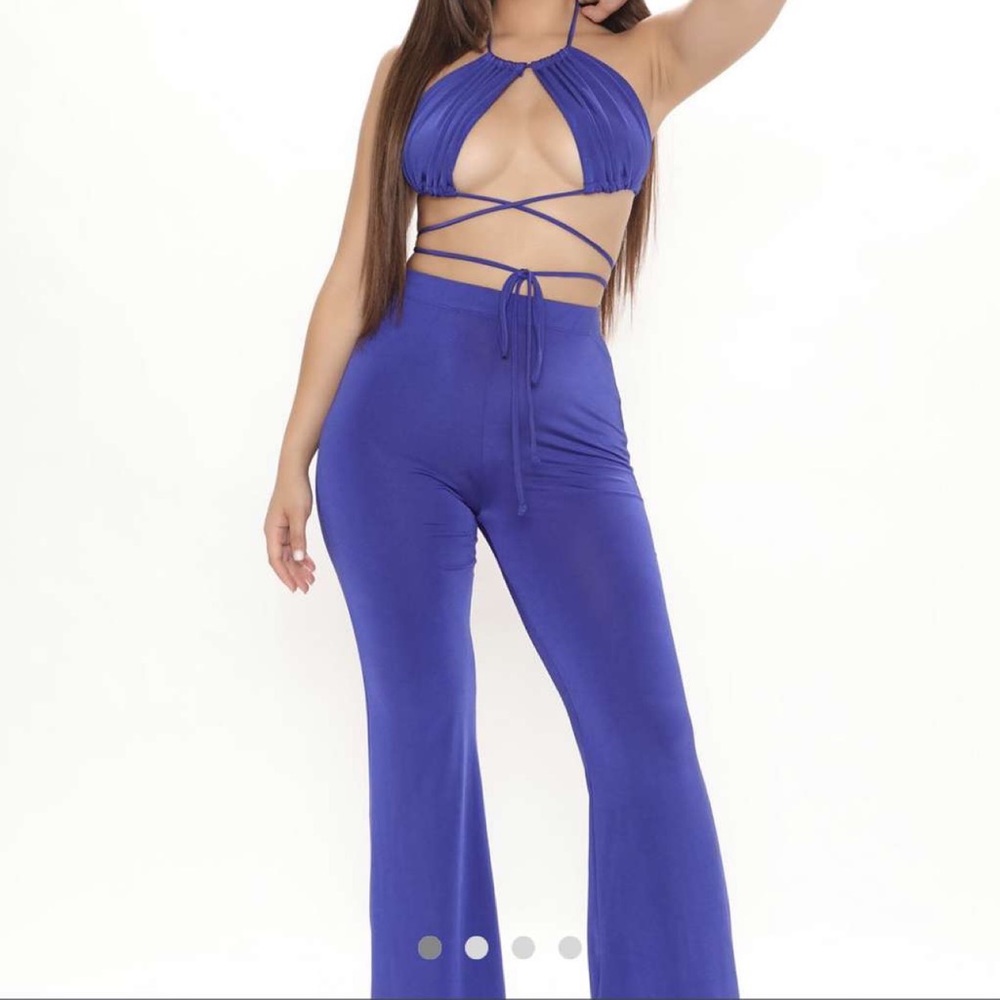 2 piece blue outfit/pants top cut out